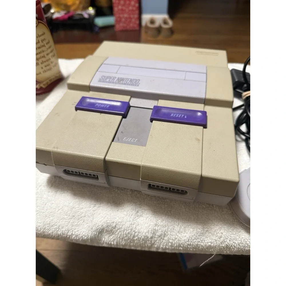 Super‎ Nintendo SNES Console Bundle With Controller , No Video Cable